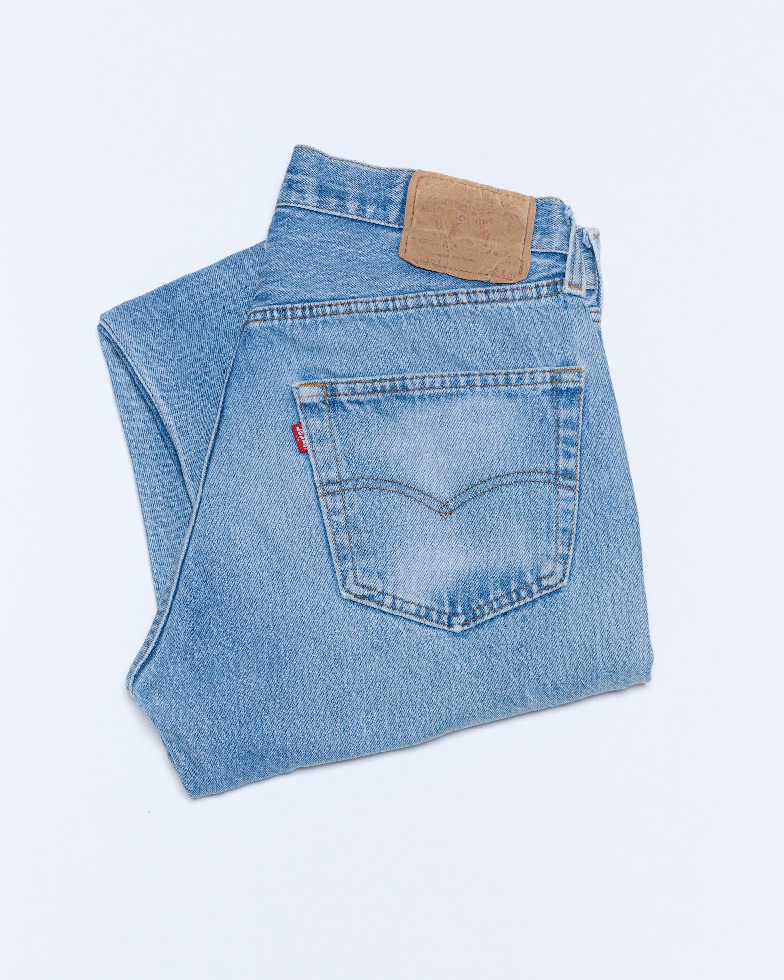 LIGHT WASH 501 VINTAGE LEVI'S | 32 X 36