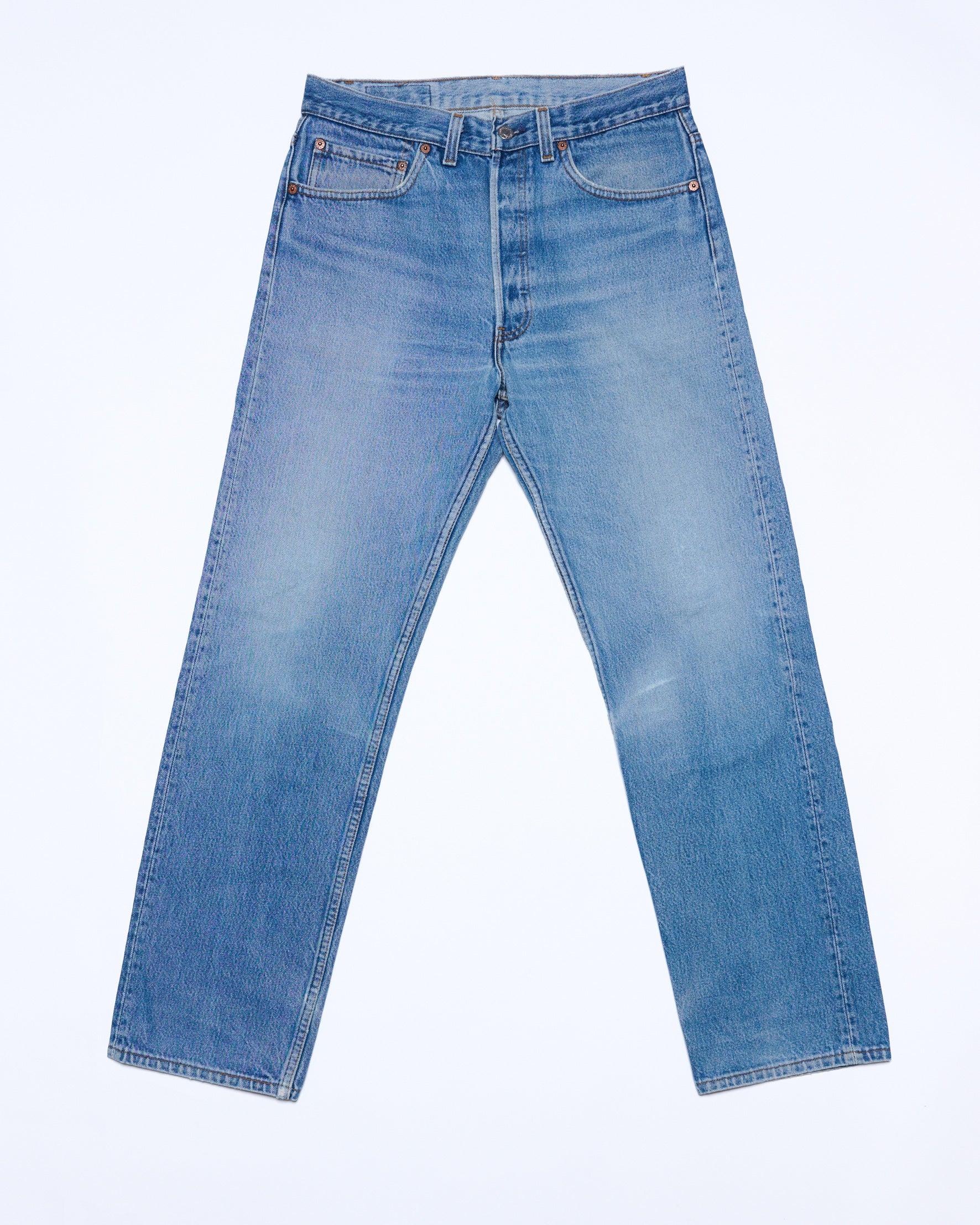 MID WASH 501 VINTAGE LEVI'S | 32 X 30