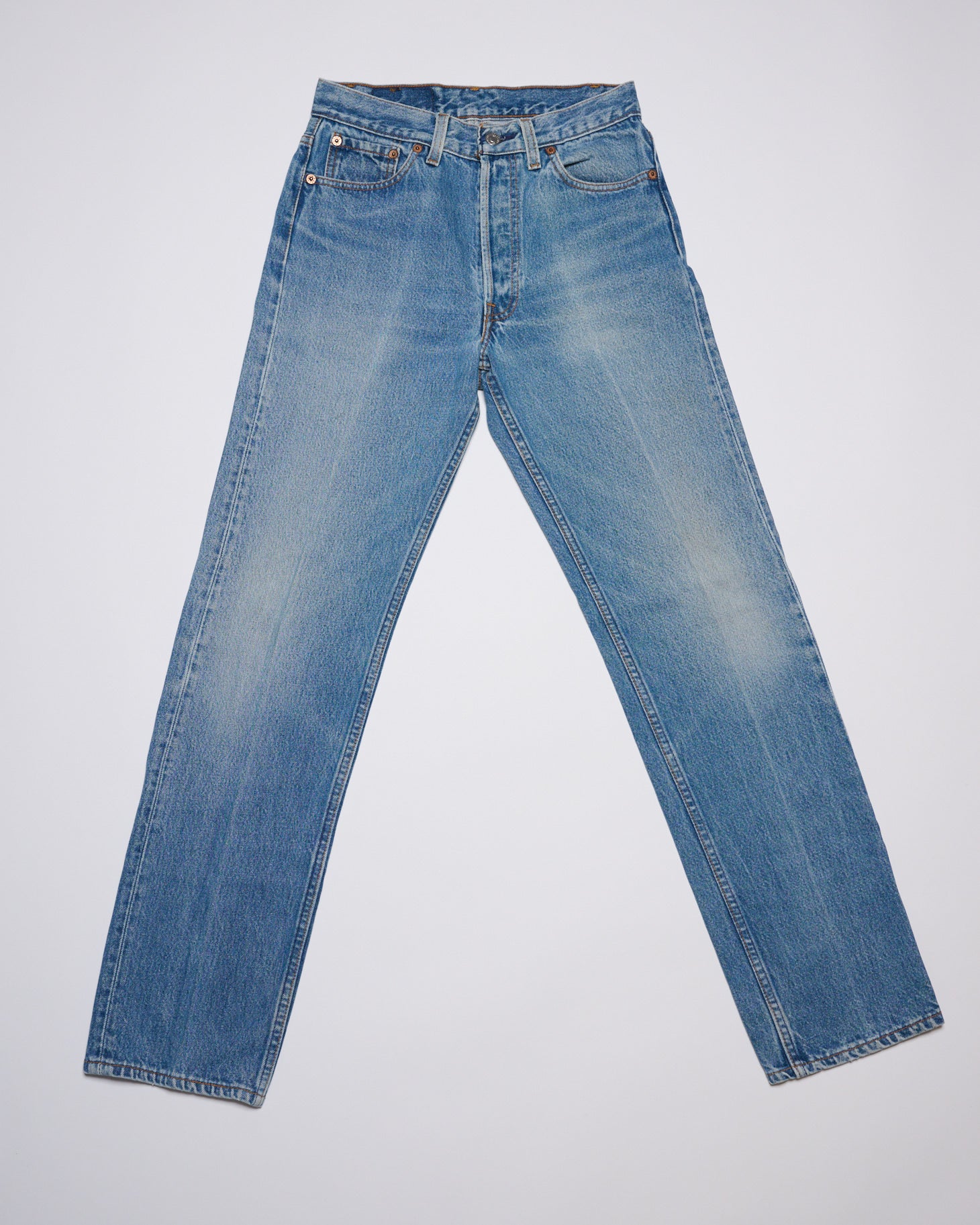 MID WASH 501 VINTAGE LEVI'S | 29 X 32