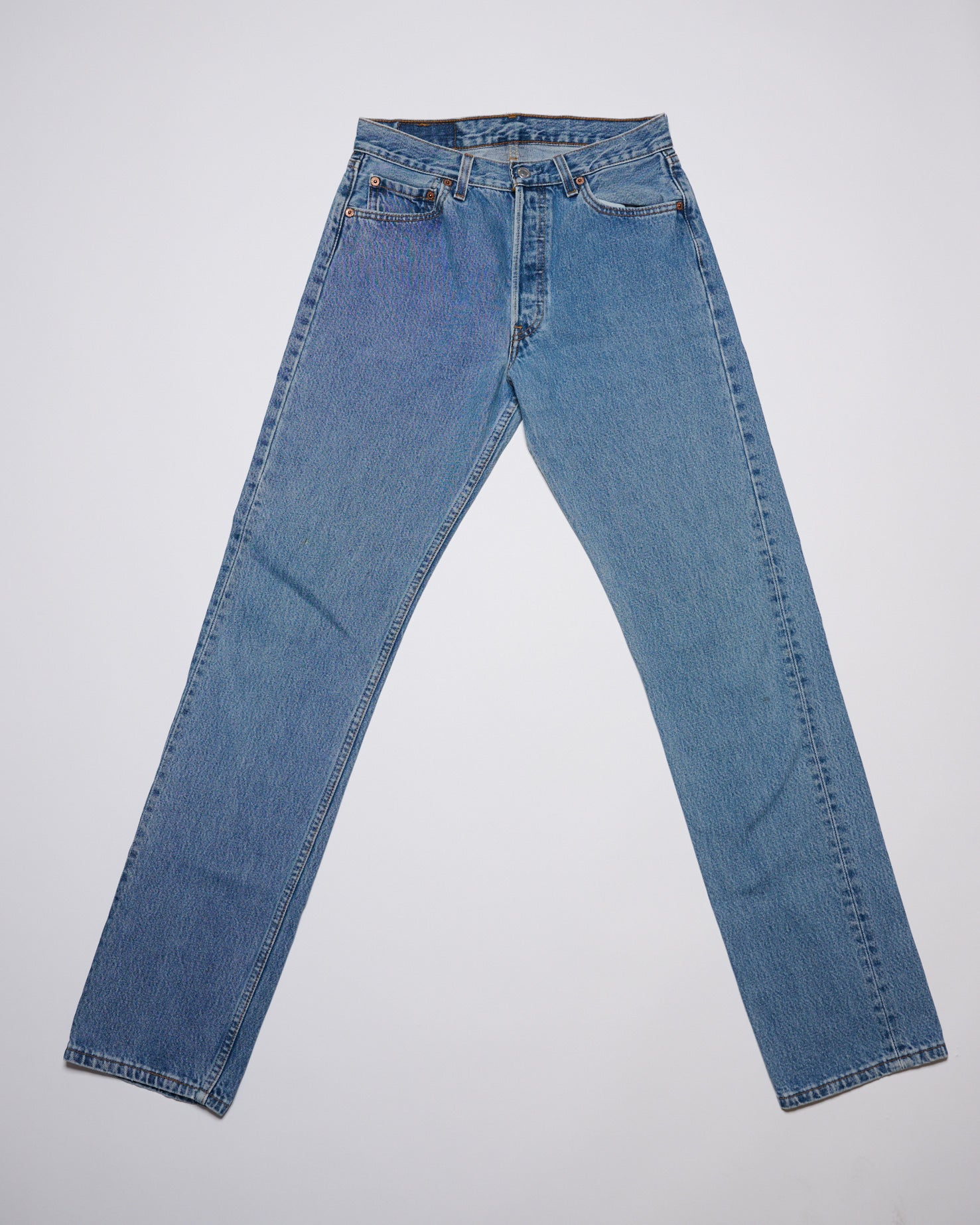 LIGHT-MID WASH 501 VINTAGE LEVI'S | 30 X 34