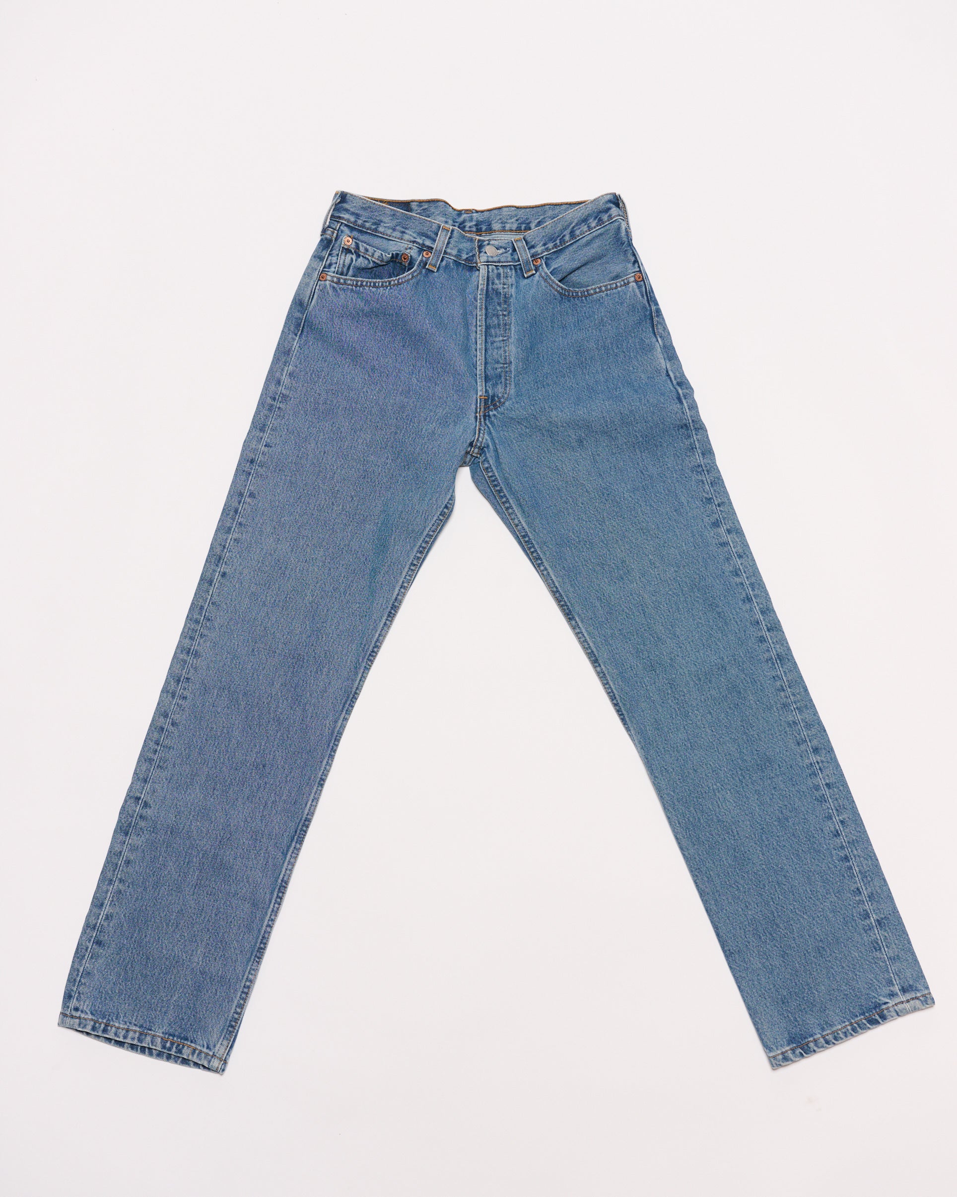 MID-DARK 501 VINTAGE LEVI'S | 32 x 32