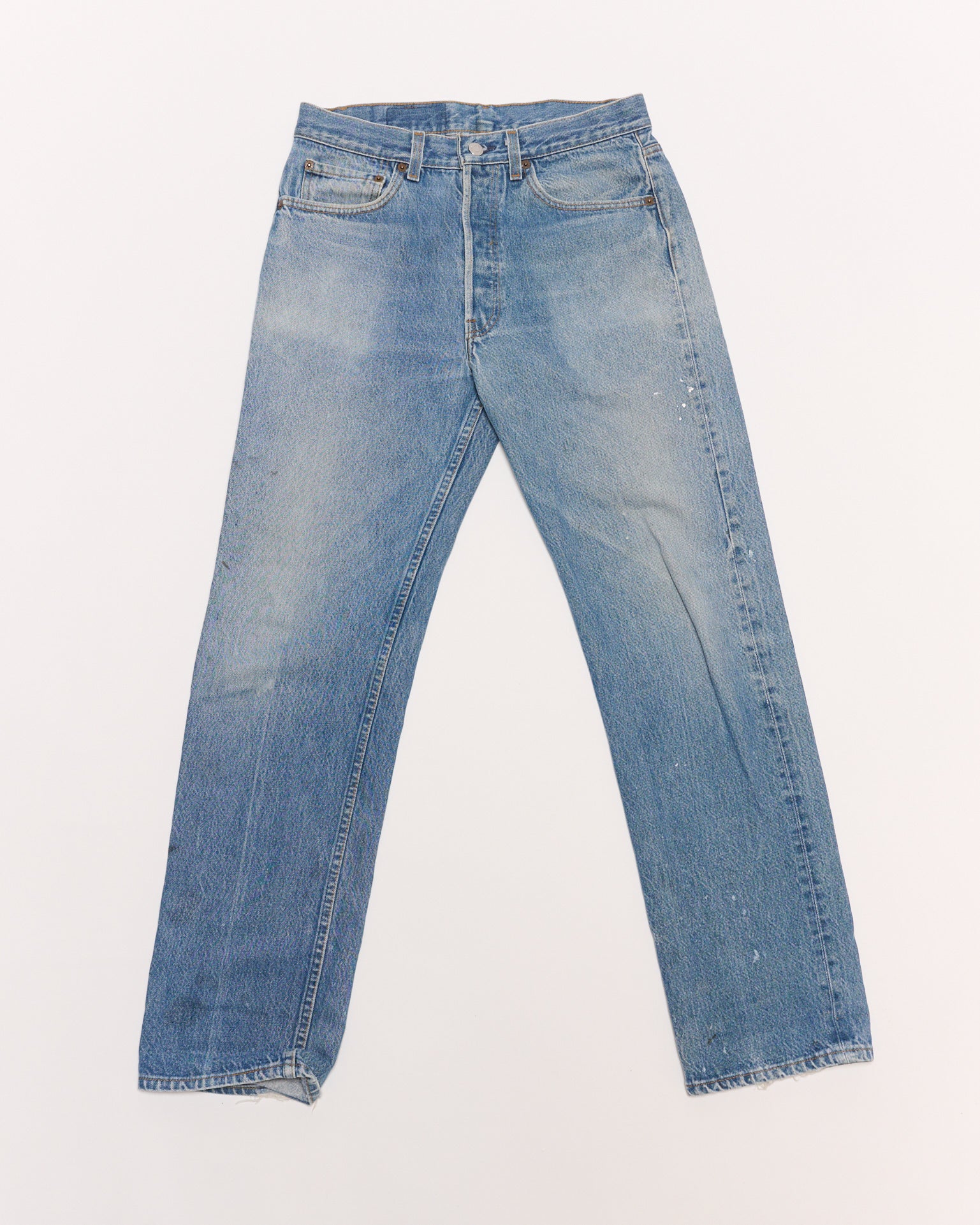 MID WASH 501 VINTAGE LEVI'S | 32 x 32