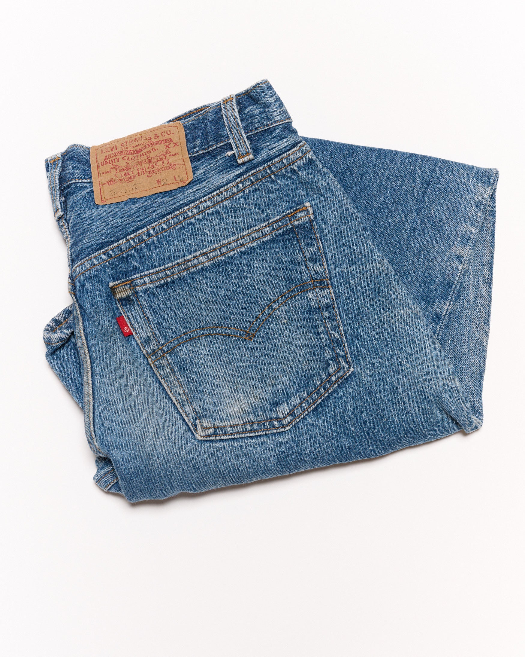 MID-DARK WASH 501 VINTAGE LEVI'S | 32 x 34