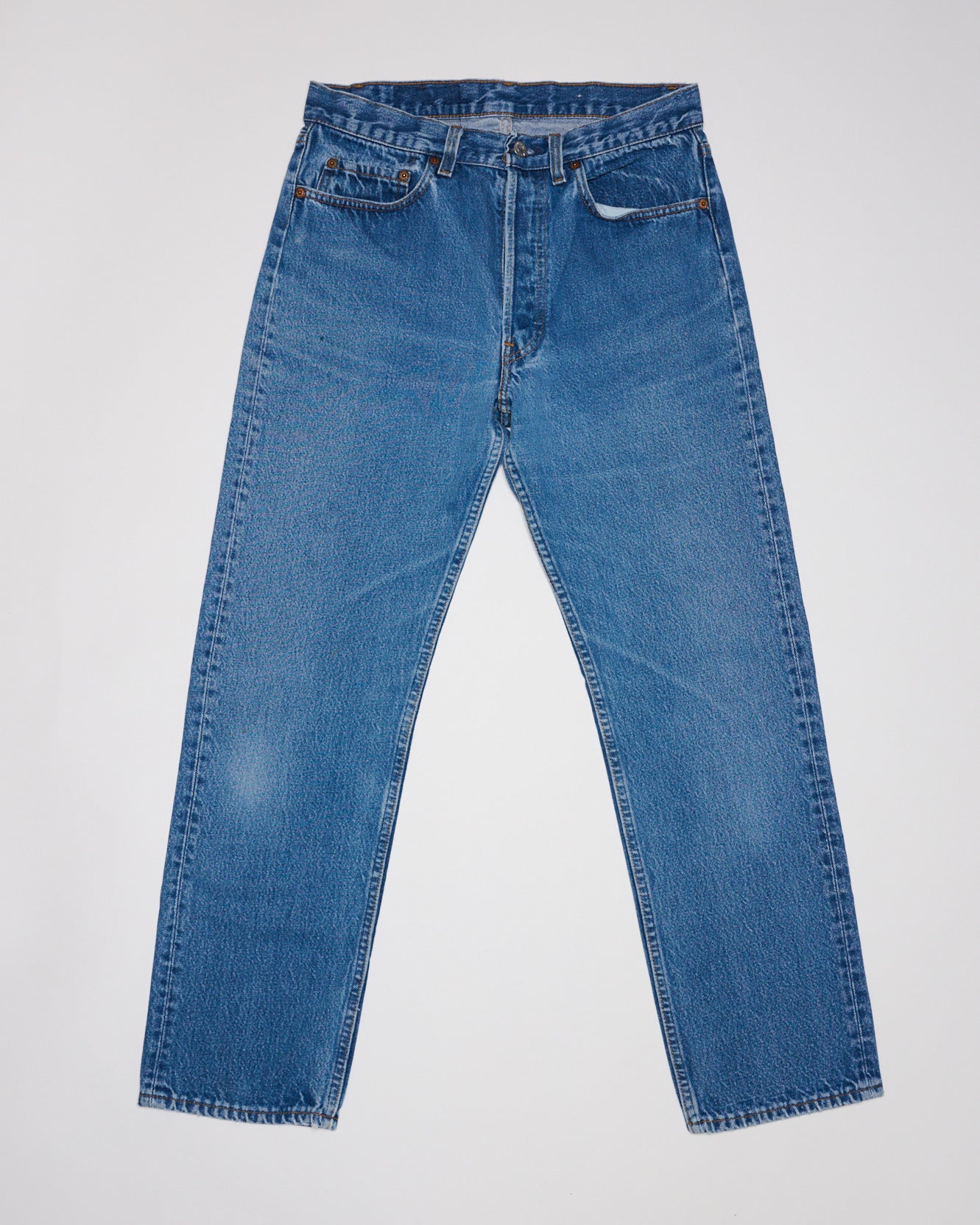 MID WASH 501 VINTAGE LEVI'S | 32 X 30