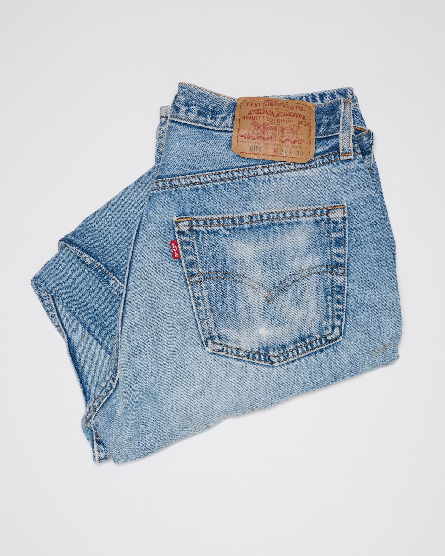 LIGHT WASH 501 VINTAGE LEVI'S | 32 X 30