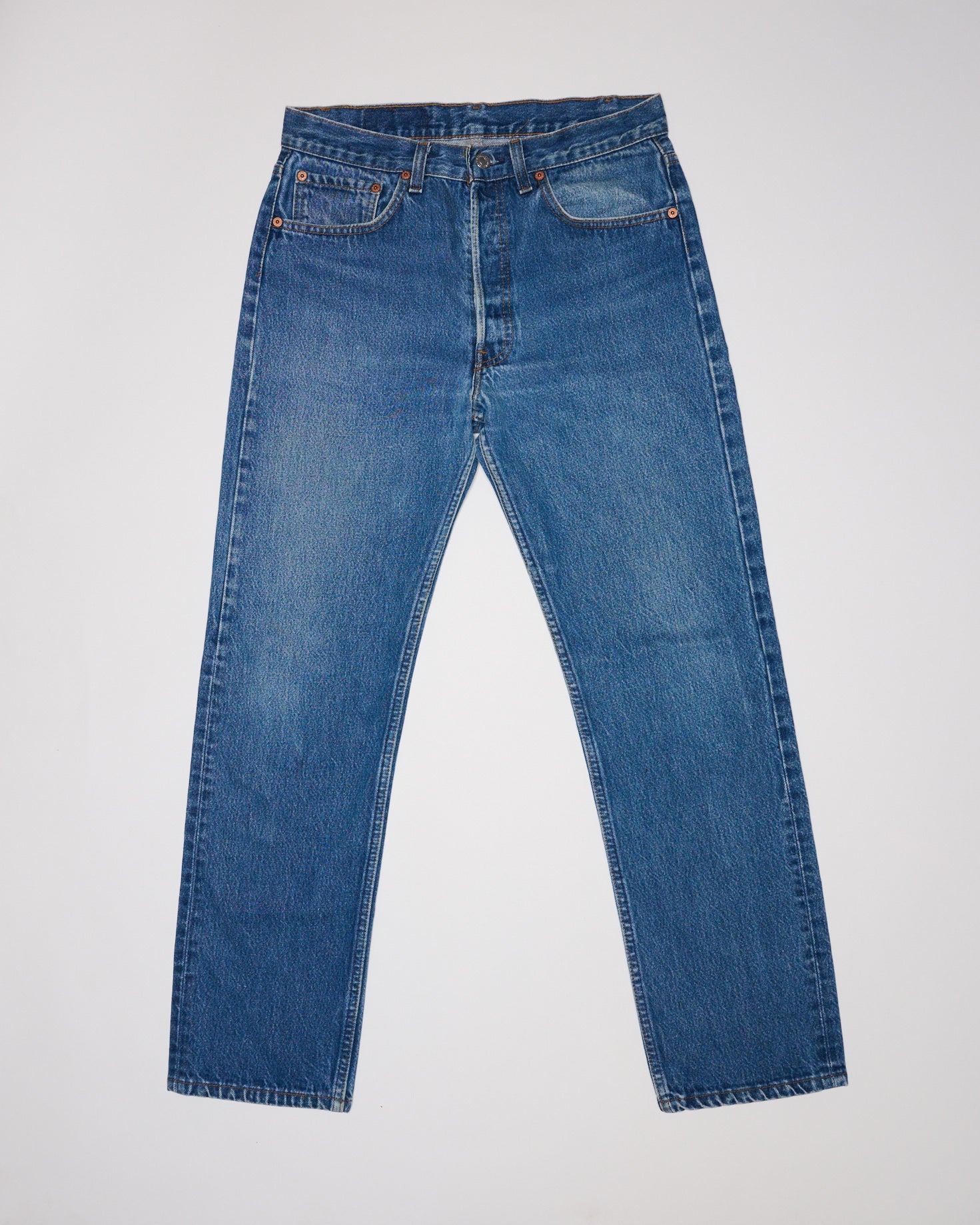 MID-DARK WASH 501 VINTAGE LEVI'S | 32 X 30
