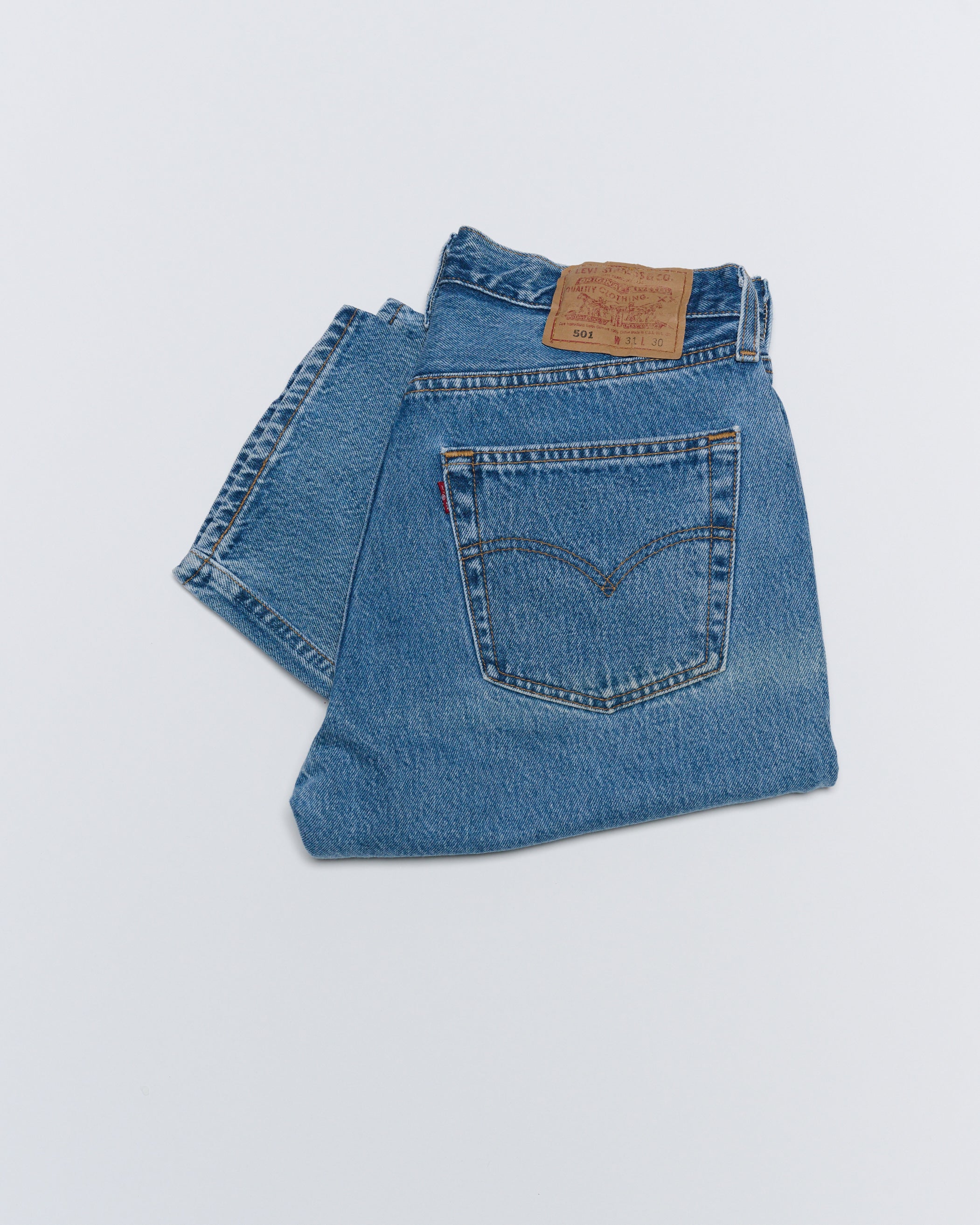 MID WASH 501 VINTAGE LEVI'S | 31 X 30