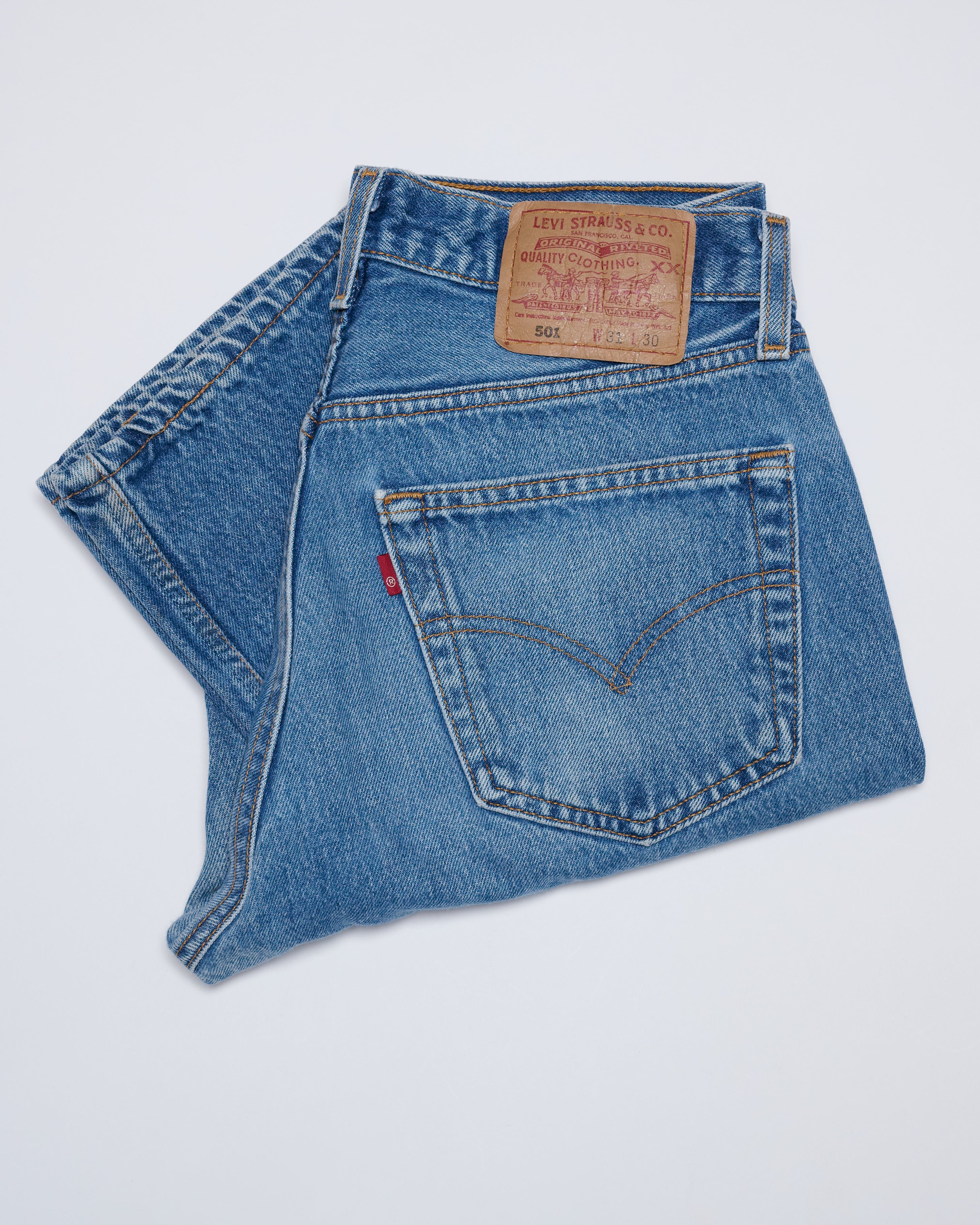 MID WASH 501 VINTAGE LEVI'S | 31 X 30