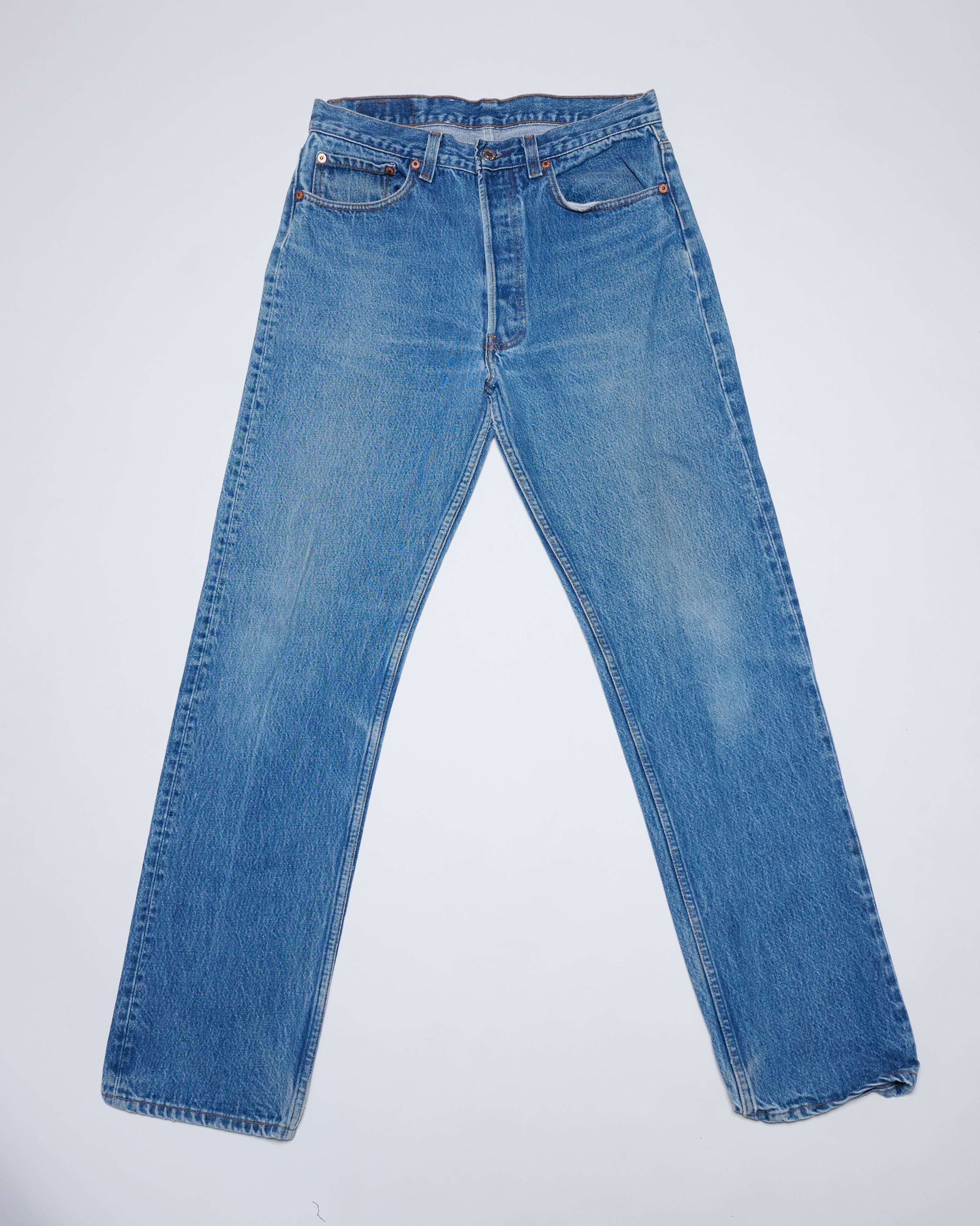 MID WASH 501XX VINTAGE LEVI'S | 33 X 36